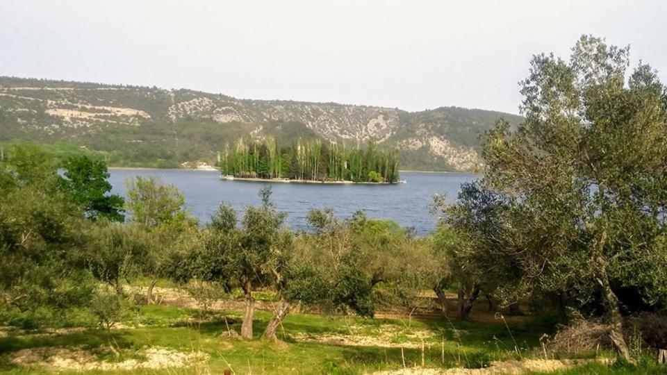 Krka Fairytale Village Rupe Exterior photo
