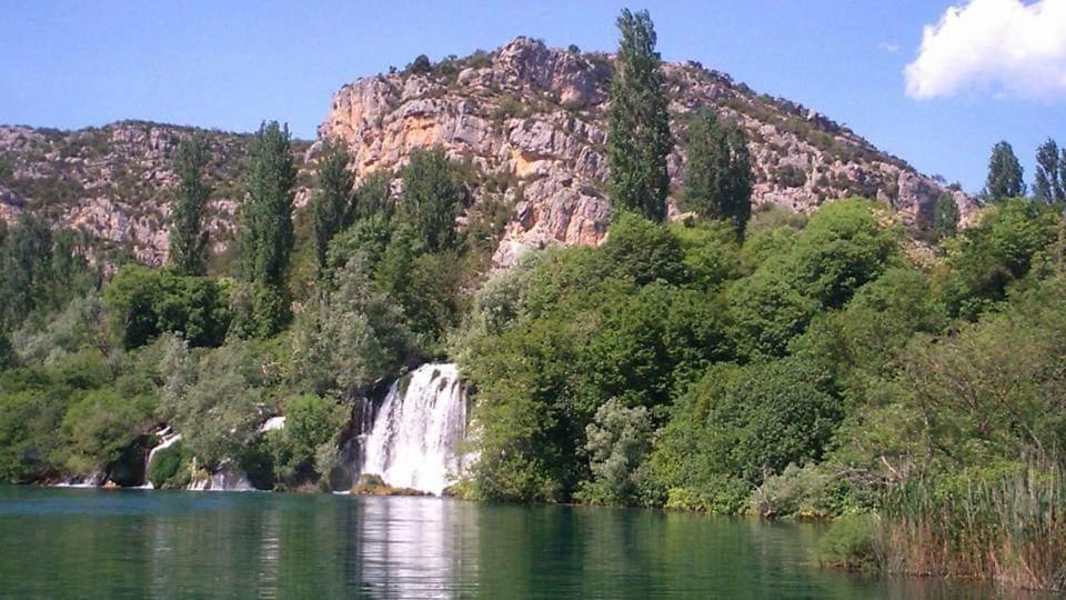 Krka Fairytale Village Rupe Exterior photo