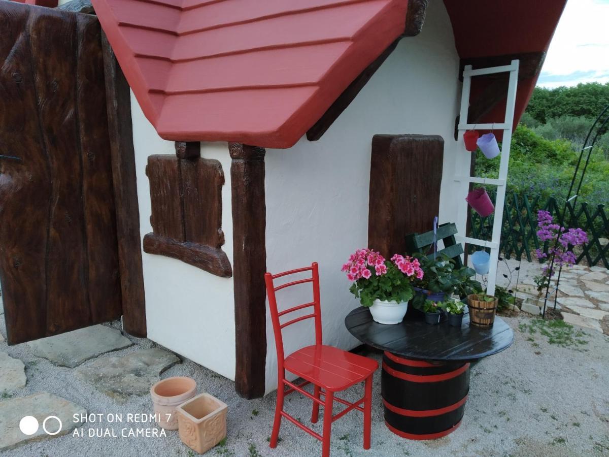 Krka Fairytale Village Rupe Exterior photo
